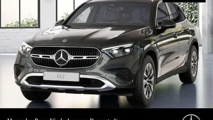 Graphitgrau Gebraucht 2025 Mercedes GLC200 SUV | 52.990 € (Fairer Preis)