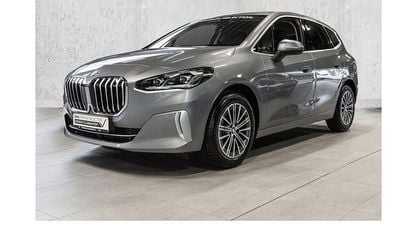 Używany BMW 220 Luxury Line 170 KM (125 kW) 2025 Szary Minivan