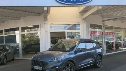 Second-hand Ford Kuga ST-Line X 150 CP (110 kW) 2024 Albastru SUV