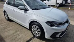 Pure white 6963 Gebraucht 2023 VW Polo Life Limousine | 17.775 € (Fairer Preis)