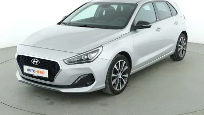 Gebraucht Hyundai i30 YES! 140 PS (102 kW) 2019 Grau Limousine