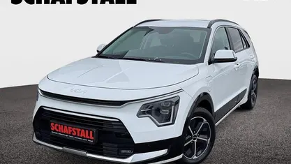 Gebraucht Kia Niro Comfort 141 PS (103 kW) 2022 Weiss (andere) SUV
