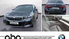 Grau Gebraucht 2024 BMW 520 M Sport Limousine | 53.830 € (Guter Preis)