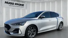 Gebraucht 2024 Ford Focus ST-Line X Limousine | 26.280 € (Guter Preis)