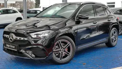 Gebraucht Mercedes GLA200 AMG line Plus 163 PS (119 kW) 2025 Unilack nachtschwarz SUV