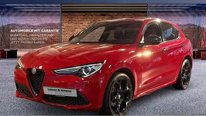 Gebraucht Alfa Romeo Stelvio 209 PS (153 kW) 2022 Rot SUV