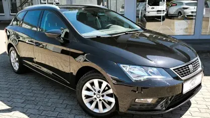 Begagnad Seat Leon ST Style 110 HK (80 kW) 2017 Svart Kombi