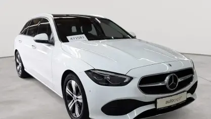 Gebraucht Mercedes C220 Avantgarde 200 PS (147 kW) 2022 Polarweiß Kombi