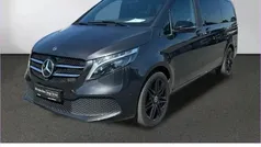 Grau Gebraucht 2024 Mercedes V300 Avantgarde Van / Kleinbus | 61.650 € (Fairer Preis)