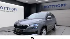 Grau Gebraucht 2024 Skoda Karoq Selection SUV | 30.977 € (Fairer Preis)