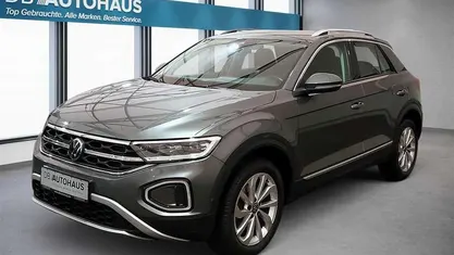 Gebraucht 2023 VW T-Roc Style SUV | 25.340 € (Superpreis)