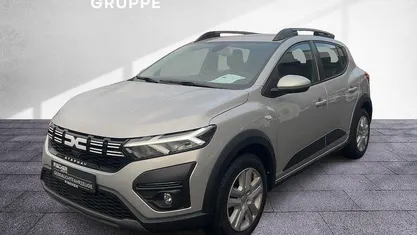 Grau Gebraucht 2022 Dacia Sandero Expression Kleinwagen | 16.790 € (Fairer Preis)