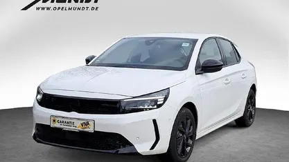 Jadeweiß Gebraucht 2024 Opel Corsa Limousine | 17.490 € (Fairer Preis)