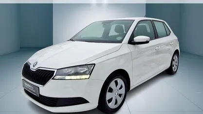 Candyweiss Gebraucht 2021 Skoda Fabia Limousine | 11.950 € (Guter Preis)