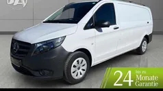 Arktikweiß Gebraucht 2023 Mercedes Vito Van / Kleinbus | 33.903 € (Guter Preis)