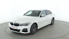 Weiß Gebraucht 2022 BMW 320 M Sport Limousine | 28.570 € (Superpreis)