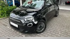 Schwarz (schwarz) Gebraucht 2022 Fiat 500e Icon | 17.950 € (Fairer Preis)