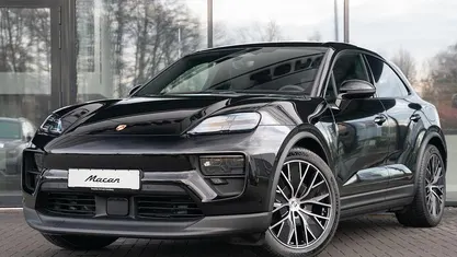 Schwarz Neu 2025 Porsche Macan SUV | 99.970 € (Superpreis)