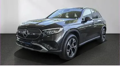 Gebraucht 2025 Mercedes GLC300e Avantgarde | 58.980 € (Fairer Preis)