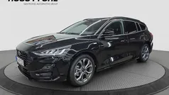 Schwarz Gebraucht 2024 Ford Focus ST-Line Kombi | 23.490 € (Guter Preis)