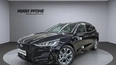 Agate black metallic Gebraucht 2023 Ford Focus ST-Line X Kombi | 23.790 € (Fairer Preis)