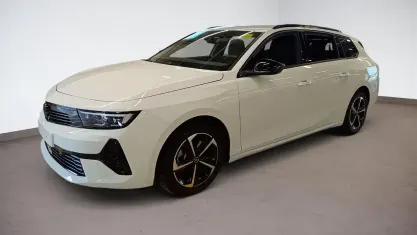 Gebraucht Opel Astra 131 PS (96 kW) 2024 Weiß Kleinwagen