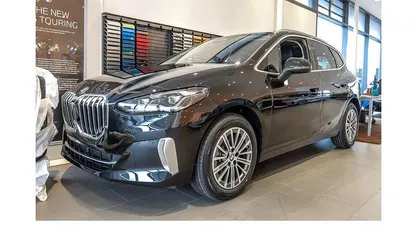 Gebraucht 2025 BMW 218 Luxury Line Van / Kleinbus | 41.450 € (Fairer Preis)