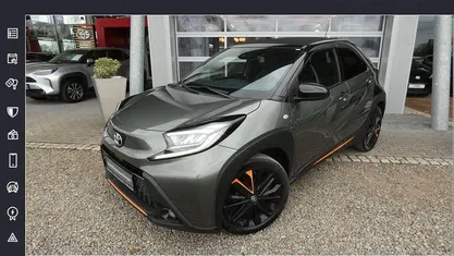 Gebraucht Toyota Aygo X Limited 72 PS (52 kW) 2022 Cardamon green metallic/dach s SUV