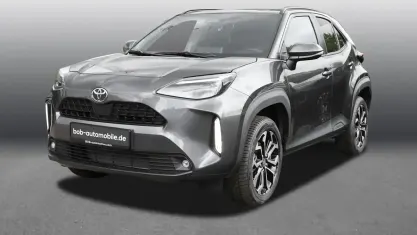 Gebraucht Toyota Yaris Cross 116 PS (85 kW) 2025 Grey metallic SUV