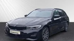 Schwarz Gebraucht 2022 BMW 320 M Sport Kombi | 28.490 € (Fairer Preis)