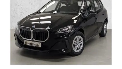 Gebraucht 2023 BMW 218 Sport Line Van / Kleinbus | 27.490 € (Fairer Preis)
