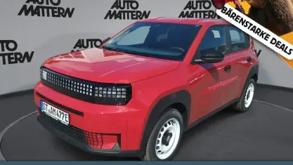 Second-hand Fiat Grande Panda Red 61 kW (83 CP) 2025 Roșu Hatchback