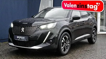 Gebraucht Peugeot 2008 Allure 101 PS (74 kW) 2021 Schwarz SUV