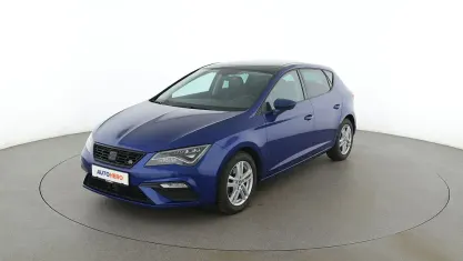 Używany Seat Leon FR 150 KM (110 kW) 2019 Niebieski Sedan/Limuzyna