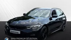 Schwarz Gebraucht 2022 BMW 320 M Sport Kombi | 25.988 € (Guter Preis)