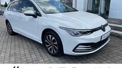 Weiß Gebraucht 2023 VW Golf VIII Active Kombi | 22.884 € (Fairer Preis)
