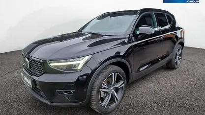 Gebraucht Volvo XC40 Plus 163 PS (119 kW) 2025 Schwarz / onyx schwarz (metallic) SUV