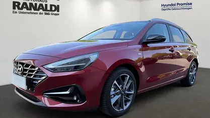 Gebraucht Hyundai i30 Edition 30+ 160 PS (117 kW) 2022 Mic (rot Kombi