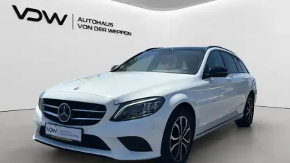 Gebraucht Mercedes C200 Avantgarde 184 PS (135 kW) 2019 Weiß Kombi