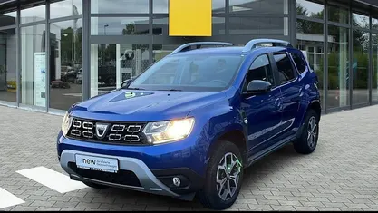 Gebraucht Dacia Duster Celebration 131 PS (96 kW) 2021 Blau SUV