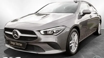 Gebraucht Mercedes CLA180 Shooting Brake Progressive 136 PS (100 kW) 2020 Mountain grau metallic Kombi