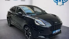 Obsidianschwarz metallic Gebraucht 2024 Ford Puma ST-Line SUV | 27.990 € (Fairer Preis)