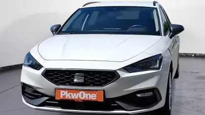Gebraucht Seat Leon 150 PS (110 kW) 2021 Weiß Limousine