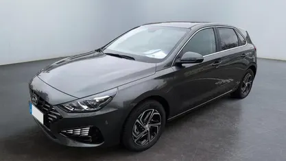 Neu Hyundai i30 Style 116 PS (85 kW) 2025 Waehlbar Limousine