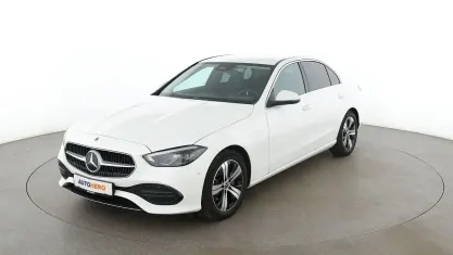 Gebraucht Mercedes C180 Avantgarde 190 PS (139 kW) 2022 Weiß Limousine