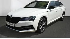 Weiss Gebraucht 2022 Skoda Superb SportLine Limousine | 33.990 € (Fairer Preis)