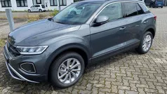 Indiumgrau metallic Neu 2025 VW T-Roc Life SUV | 31.890 € (Superpreis)
