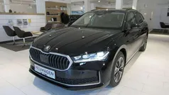 Onyxschwarz metallic Neu 2025 Skoda Superb Selection Kombi | 40.890 € (Fairer Preis)