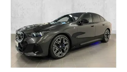 Gebraucht BMW i5 M Sport 442 kW (601 PS) 2025 Grau Limousine