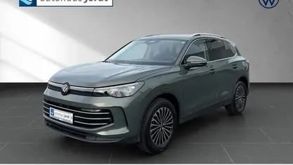 Neu VW Tiguan Elegance 150 PS (110 kW) 2026 Schwarz SUV